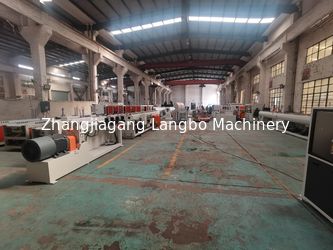 Zhangjiagang Langbo Machinery Co. Ltd. fabriek productielijn