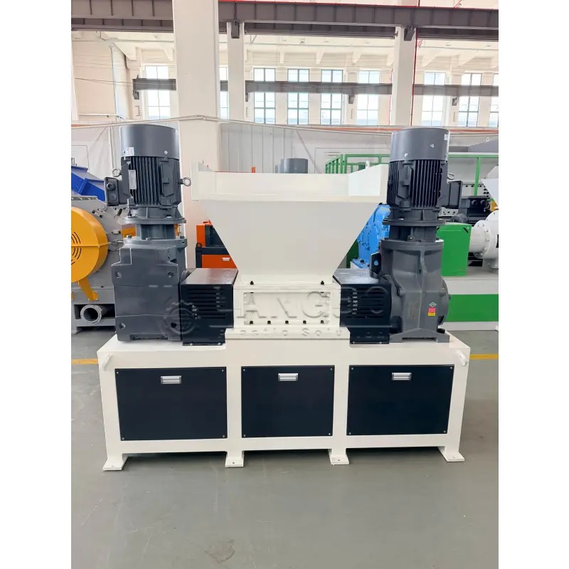 Laatste bedrijfscasus over Double Shaft Shredder Machine for Bulky Plastic Waste Processing in Spain Recycling System