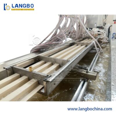kwaliteit  High-Quality PVC Profile Extrusion Line with Conical Twin Screw Extruder for 1180mm Profile Size and 22KW Motor Power Fabriek