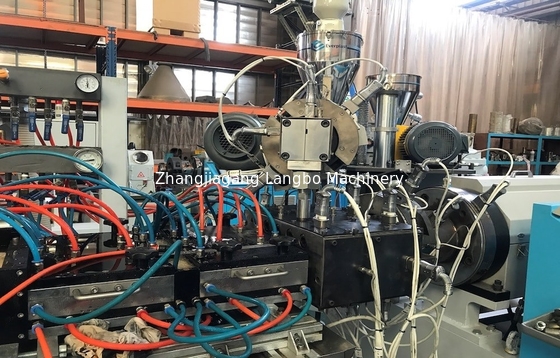 PP-machine voor het maken van holle platen