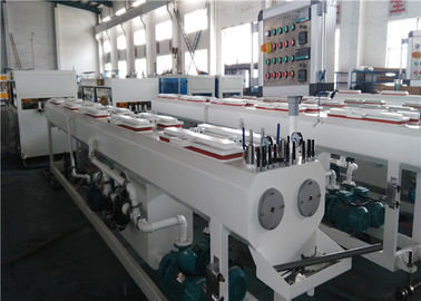 150KG/High de Lijn van de de Pijpuitdrijving van capaciteitspvc met Stof/Chip Free Cutting System