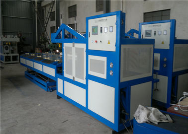 Kleine pvc-pijpklokmachine voor 16-50 mm met aanraakschermbesturing