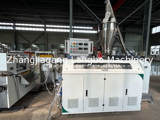 Co Outdoor Wpc-extrusielijn met 3D-pronkwerk