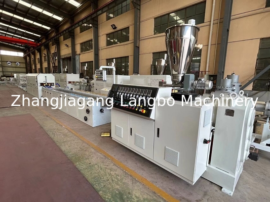 55/110 22KW PVC-profielproductielijn Tweelingschroefextrudermachine