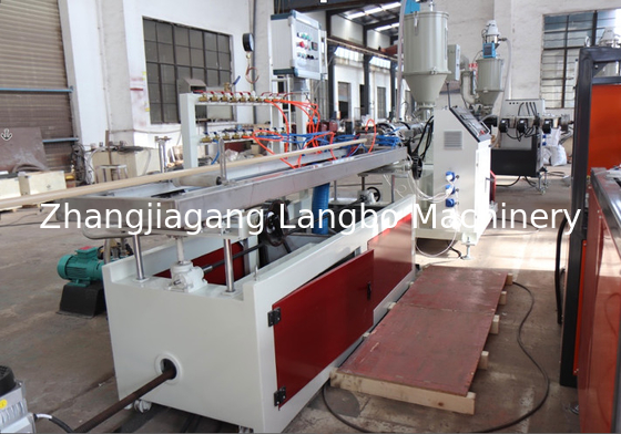 Twee kleuren Pc Plastic Pipe Extrusion Line voor Led Tube