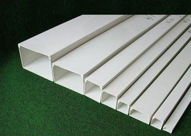 Ce-de Uitdrijvingslijn van het Certificaatpvc Profiel met Kegel Tweeling de Motormacht van de Schroefextruder 37KW