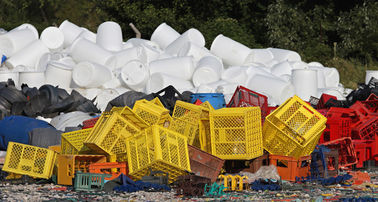 PLASTIEKEN DIE PELLETISEREND LIJN MET INGEBOUWDE AGGLOMERATIEmachine RECYCLEREN