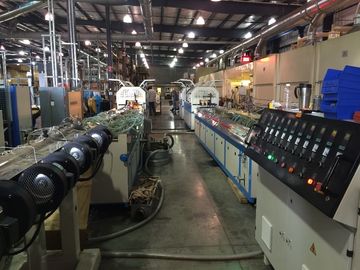 Industriële extrudermachine voor kunststofprofielen