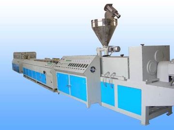 Pp/PE die WPC Machine, Decking-de Uitdrijvingsmachine maken van het Omheiningsprofiel WPC