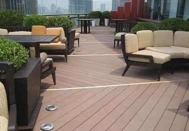 Pp/PE die WPC Machine, Decking-de Uitdrijvingsmachine maken van het Omheiningsprofiel WPC