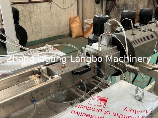 Kleinhandel PVC Tag Profiel maken machine met aanpasbare schroef ontwerp Twin Schroef En vat