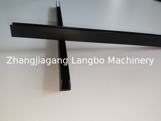 Kleinhandel PVC Tag Profiel maken machine met aanpasbare schroef ontwerp Twin Schroef En vat