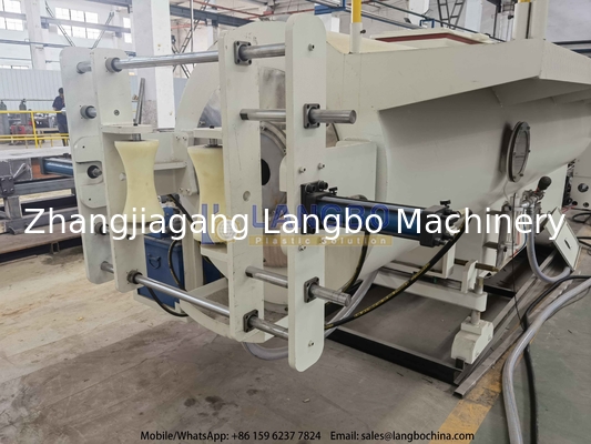 800-1200mm Drie lagen grote diameter PVC-pijpmachine Plastic rioolpijp extrusie productielijn