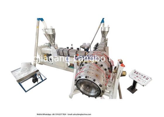 800-1200mm Drie lagen grote diameter PVC-pijpmachine Plastic rioolpijp extrusie productielijn