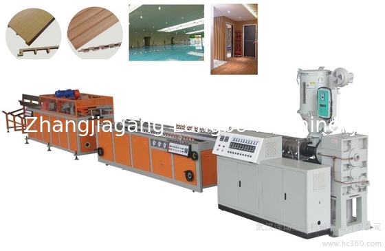 Productielijn Hout Plastic PVC WPC deurframe Zaagmachine en 400 kg/uur Output Capaciteit