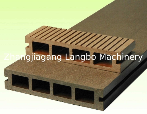 WPC-machine Hout Plastic Composite decking holle massieve dekvloeren Post Composite Profile Rail Extrusion Productielijn