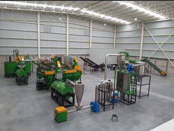 De parallelle Tweeling van de de Granulatormachine van de Schroefextruder Plastic Recyclerende Pelletiseermachine van de de Trekkrachtriem