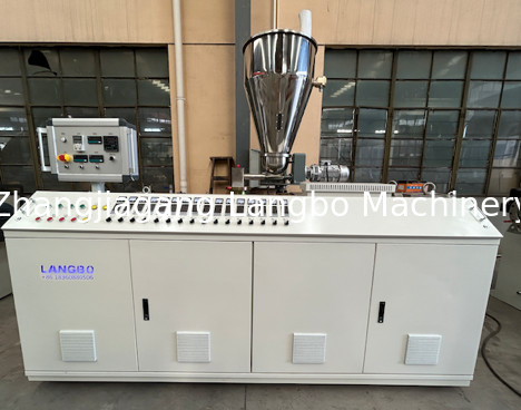 Vinnige hogesnelheid PE PP HDPE PVC PPR Plastic Watergasvoorziening Drainage Solid Wall Pipe Hose Tube Making Machine Productie