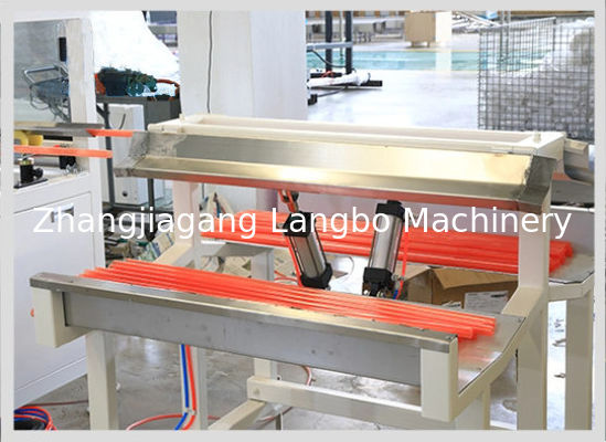 Plastic PVC Water Pipe Supply Productielijn PVC Pijp Machine met Hoge Prestatie Extruder met Aantrekkelijke Prijzen