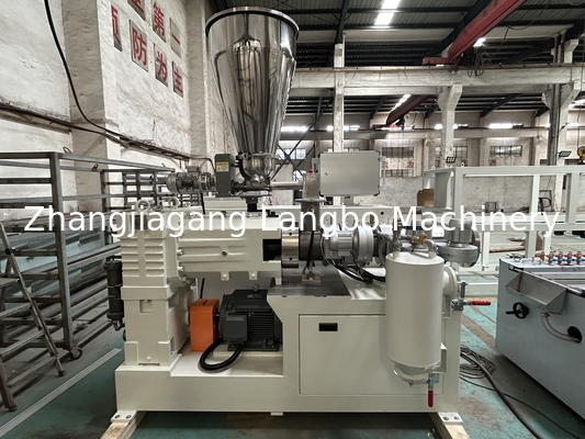 Plastic UPVC PVC Wandpaneel Plafond Kabel Trunking Venster en deur Hoek Perlen WPC Dekprofiel Extrusie Productie Productie Machines