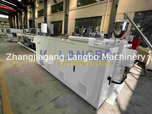 Machines voor het extruderen van PVC-buizen en voor het maken van PPR-buizen