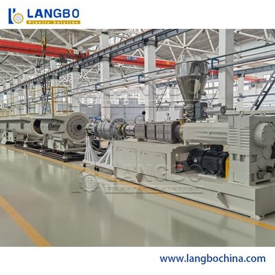 150KG/High de Lijn van de de Pijpuitdrijving van capaciteitspvc met Stof/Chip Free Cutting System