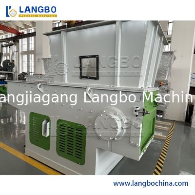 Pet/PP/PE/Agricultural Film/Woven Bag/Nylon/Bottle Flakes/ Pipes Shredder Crusher Plastic Recycling Machine