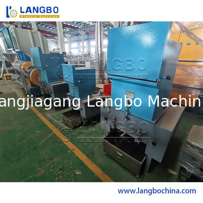 Industriële afvalmachine voor het versnipperen van flessen voor huisdieren Productielijn voor het breken van plastic flessen