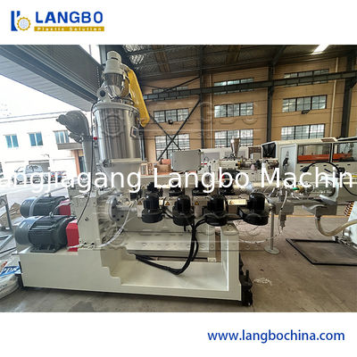 PPR Pijp Extrusielijn met 180 kg/u Output 3 Laags Co-Extrusie en SIEMENS PLC Besturing
