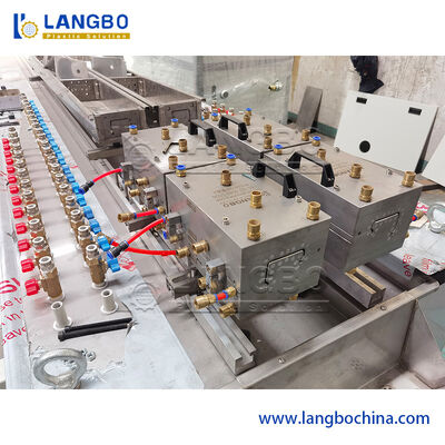 150KG/H pvc-de Lijn van de Profieluitdrijving met Plc de Energie van de Touch screencontrole - besparing