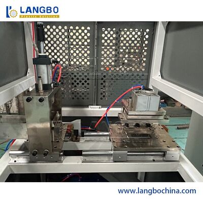 55 kW motorkracht PVC-profiel extruder voor gladde precieze profiel extrusie