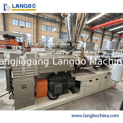 Plastic UPVC PVC Plafond Gaten Kabel Trunking Venster Deur Frame Muurpaneel Holle Board Hoek Perlen WPC Dekprofiel Productie Extrusie Maker