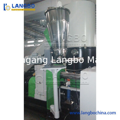 Afvalplastic LDPE HDPE PE PP Folie Jumbo Zakken Pet Flessenvlokken Brokken Pijp PVC Hard Plastic ABS PC Wassen Recycling Productie Pelletiseren Granuleren Lijn