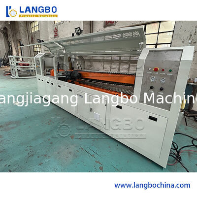 PVC-profiel-extruderingslijn met 55/110 conische tweeschroef-extruder voor 1180 mm kabeltrunking en 22 kW motorvermogen