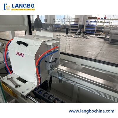 3-laags co-extrusie PPR-buizen extrusielijn met een capaciteit van 350 kg/u en  PLC-besturing