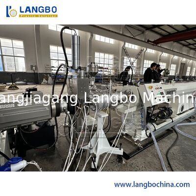 3-laags co-extrusie PPR-buizen extrusielijn met een capaciteit van 350 kg/u en SIEMENS PLC-besturing