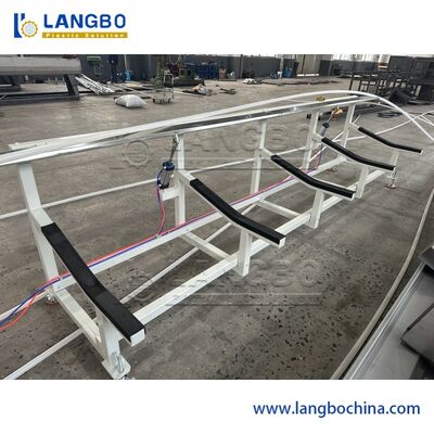 3-laags co-extrusie PPR-buizen extrusielijn met een capaciteit van 350 kg/u en  PLC-besturing