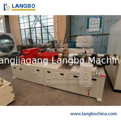 De Extruderac van de Wpc het Kegel Tweelingschroef Configuratiescherm van het Motoren Facultatieve Touche screen