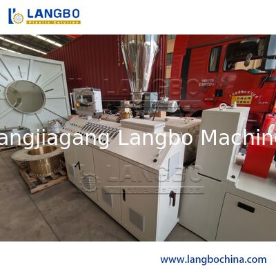 Hoog geavanceerde PVC HDPE PE Plastic Pipe Making Machine 315mm Extrusion Line Machine