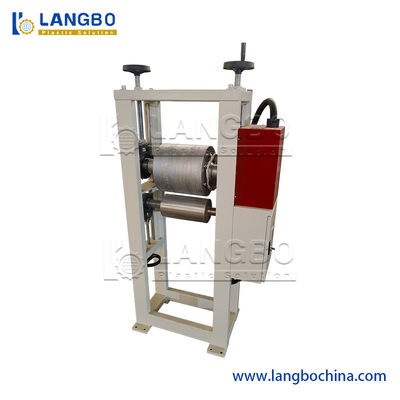 WPC Profiel Board Extruder Hout Plastic Composite Windows Door Frame Decking Wall Panel Floors Fence Sealing Strip PC Hollow Sheet Extrusion Making Machine