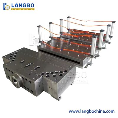 WPC/PVC/PE/PP/PC/PS Venster/Heining/Pedaal/dek/pijp/plank/vloer/dak/randband/trunk/frame/wandpaneel/deur/plafond/pakketprofiel Plastic Extrusion Machine