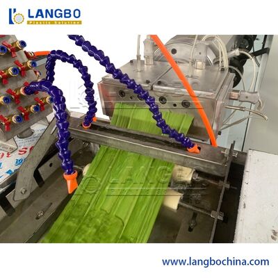 Hoogwaardige Automatiseringsplastic PVC Waterstop Machine / WPC Deurkozijn Holle Plafondprofiel Extrusie Productielijn Fabrikant in China
