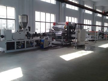 Super betaalbare machines voor de vervaardiging van PVC-profielen, met inbegrip van het snijden en stapelen