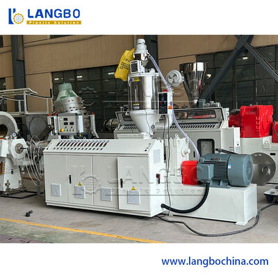 PE Pipe Extruder. Automatisch voedingssysteem. Hoogprecisie schroef voor uniform mengen.