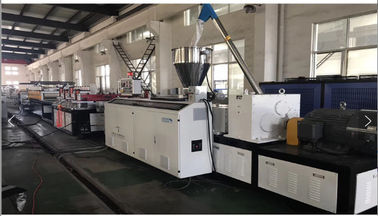 Kegel Dubbele van de het Schuimraad van Extruderpvc de Uitdrijvingslijn, Pvc-Schuimraad die Machine maken