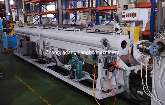 Productielijn voor het extruderen van PE- en HDPE-buizen met een enkele schroef