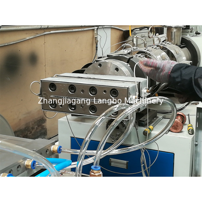Siemens Motor Power Volledig Automatische PVC Plastic Profile Extrusion Productie Lijn Voor Top-notch Productie