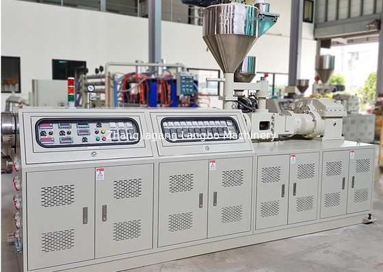Innovatieve machines en apparatuur voor de vervaardiging van PVC-profielen